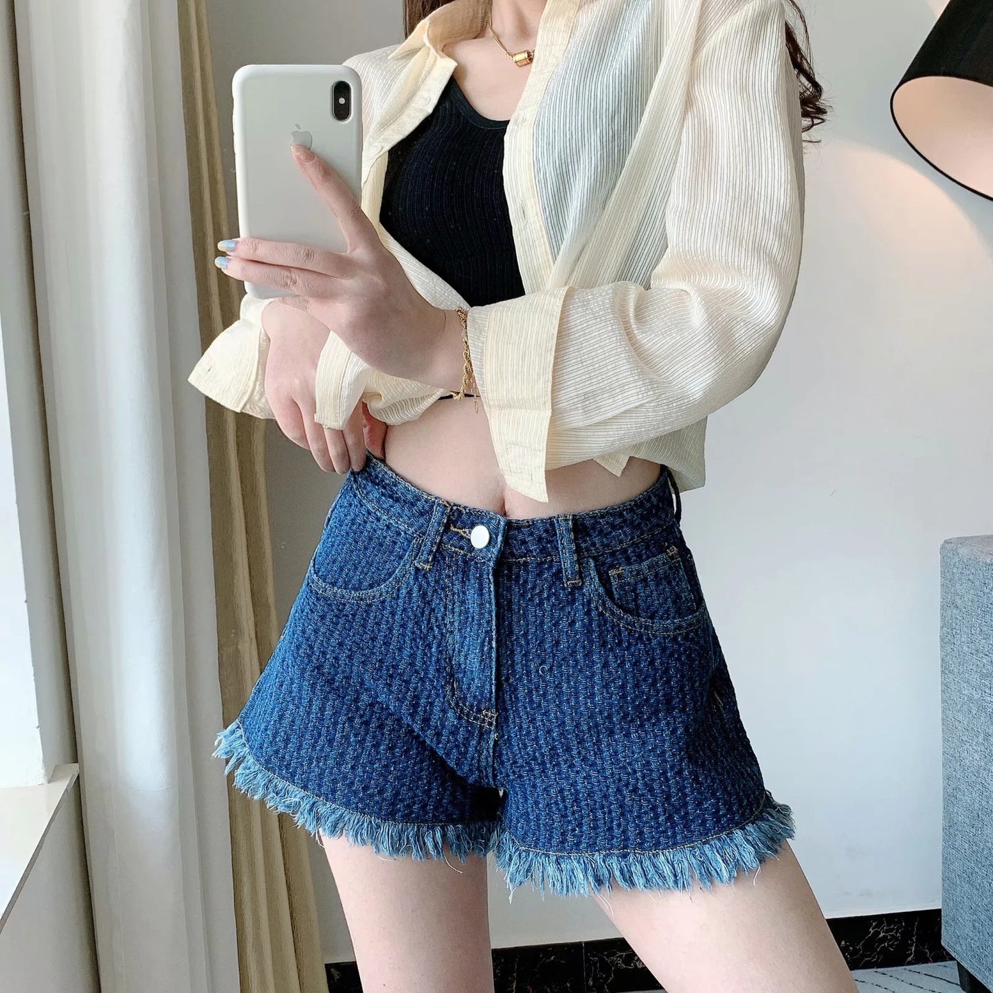 Irregular Frayed Low Waist Knitted Denim Short